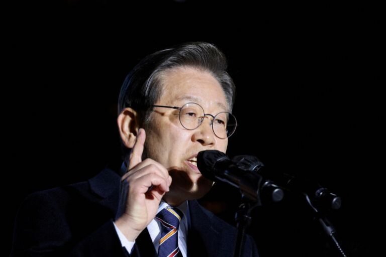 Guy Sentenced to 15 Years in Prison for Stabbing South Korea’s Opposition Leader